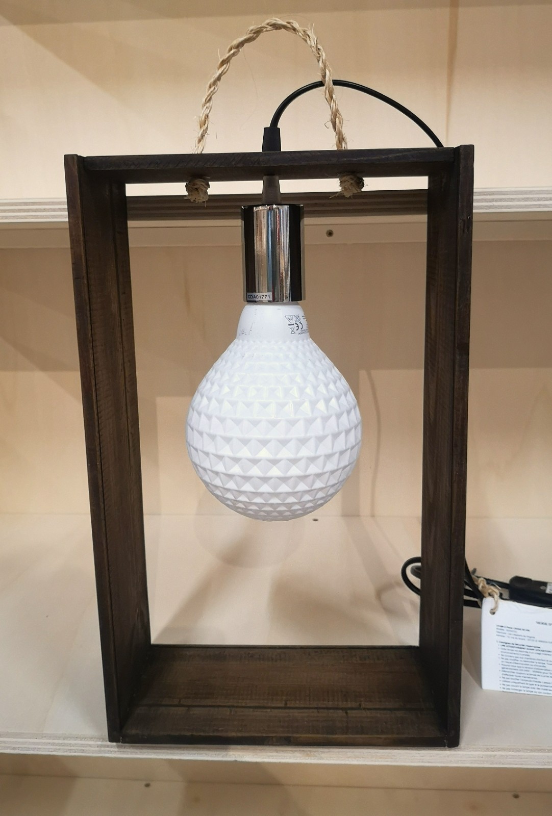 Lampe bois naturel style scandinave luminaire salon minimaliste