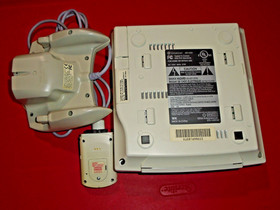 SEGA Dreamcast HKT-3020 White Console 8CIB Games +1Disc Controller VMU AV AC