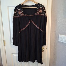 American Eagle Outfitters Black Floral Embroidered Shift Dress Womens Sz 2XL
