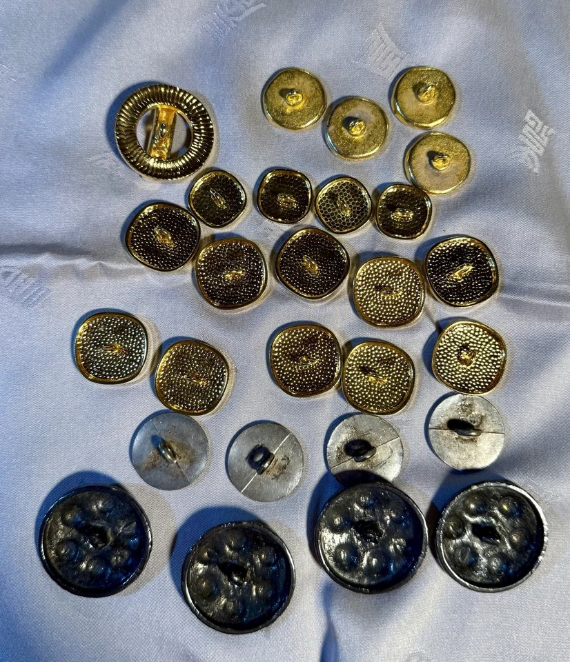 27 Mixed Lot Vintage Gold Tone Pewter Gray Metal Buttons Shank Buttons - Image 2 of 3