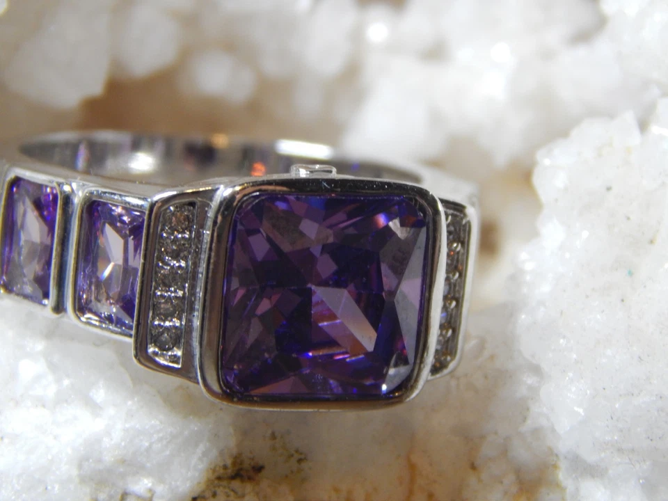 Anillo de oro blanco relleno de oro de 18k para hombre o dama, talla 11 Reino Unido con 9,8 gramos Foto 3 de 4