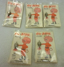 VINTAGE NIP GLO-DEVIL PLUG R/C SHORT 1-1/2 VOLT #305 LOT OF 5