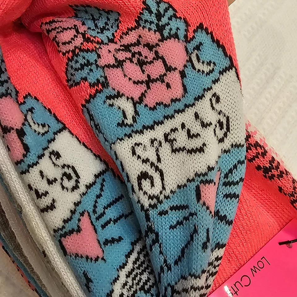 Paquete de 10 calcetines tobilleros Betsey Johnson corte bajo Love Spell para mujer talla 5-10 Foto 3 de 4