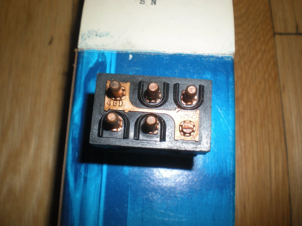 Nuevo de Lote Antiguo 1985 86 87 88 Ford Ranger Interruptor de Ventana Eléctrica Derecha E5TZ-14529-A Foto 3 de 3