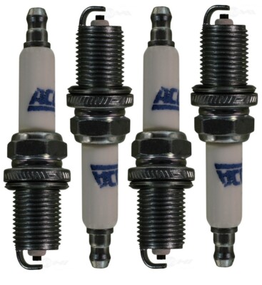 Set Of 4 Spark Plugs AcDelco For Daihatsu Charade Saab 9-3 9-5 9-3X L4