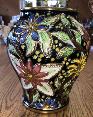 Flower Base Belgium Vintage