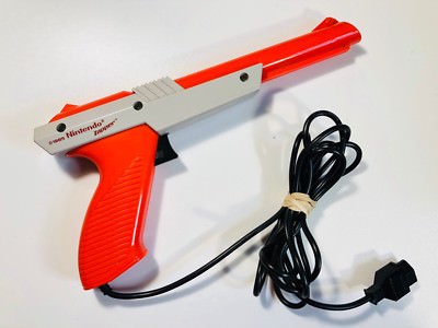 NES Nintendo Original Authentic ZAPPER Light Gun NES-005