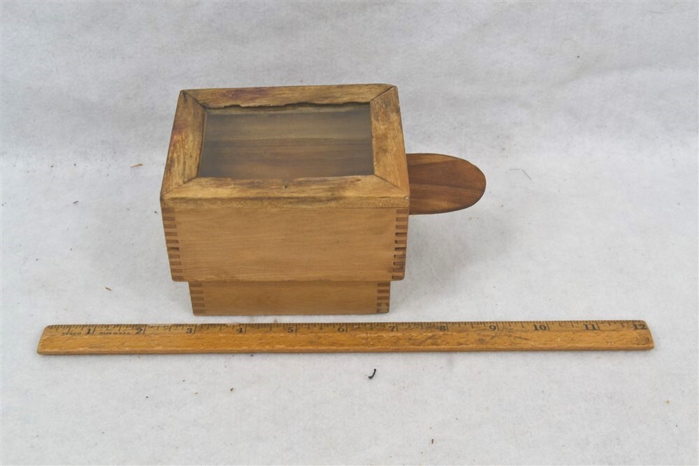 antique bee box wood w/window divided transport queen lining