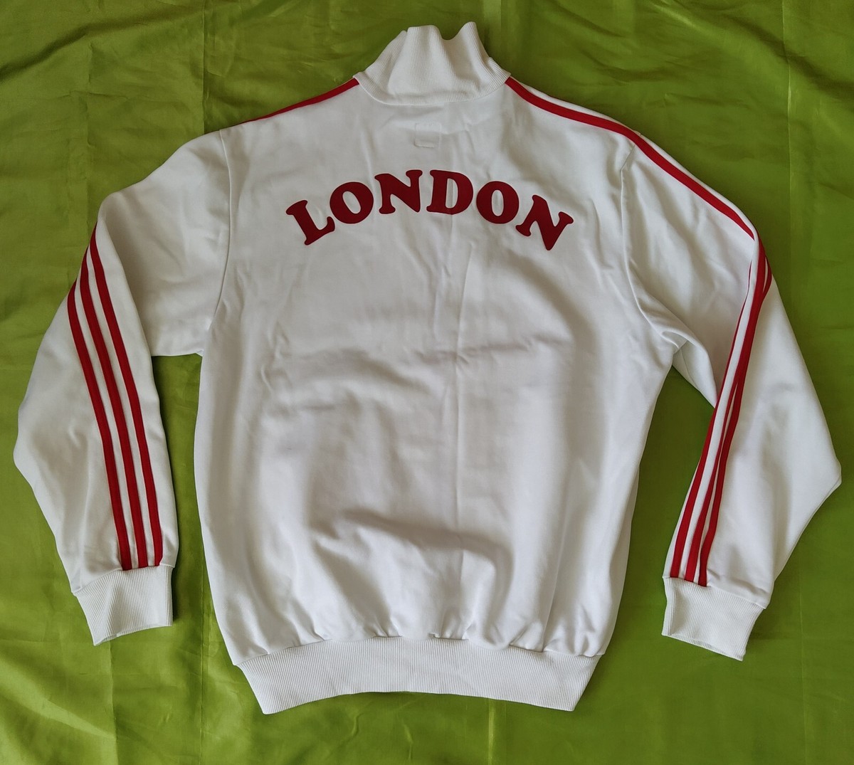 s-l1200.jpg s-l1200.jpg