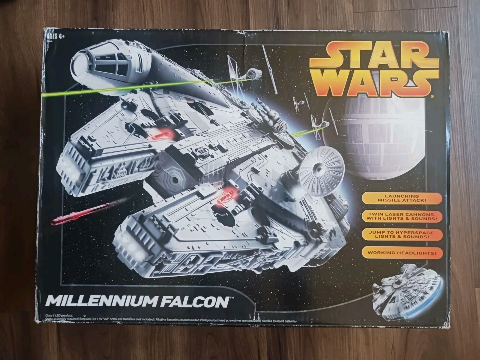FIGURE STAR WARS MILLENIUM FALCON 2005 TRU EXCLUSIVE REVENGE