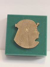 VTG GOLD TONE CLEOPATRA EGYPTIAN GREEN BASE CORKED BACK PAPERWEIGHT