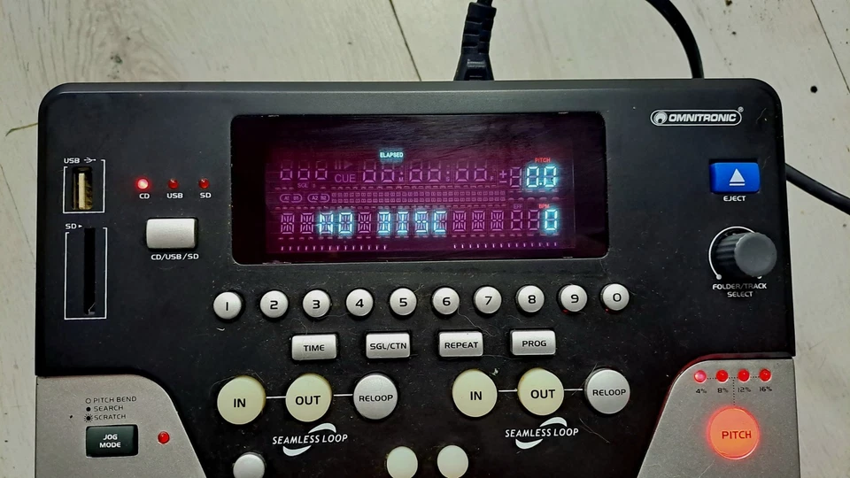 Omnitronic XMT-1400 MK2 Tabletop CD-Player USB MP3 SD Card Slot DJ Media Player - Bild 4 von 4