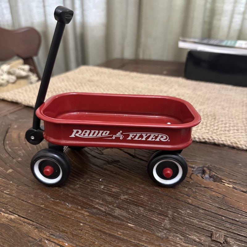Radio Flyer W5 Mini Little Toy Wagon- Red with /White