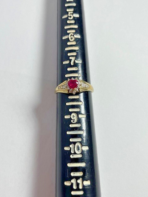 Solid 10k Yellow Gold and Heart Shaped Ruby Ring … - image 7