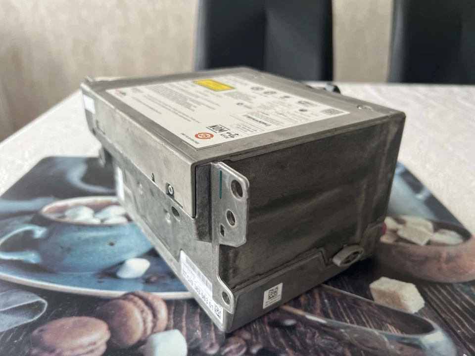 BMW NBT HU, HW: 3.1 ECE 2GB ID4 WiFi BT Navigation High HDD 200GB Main Unit TOP! - Bild 2 von 4