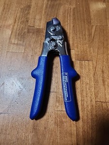 Klein Tools Hand Notcher Cuts 30 Degree V Shapes Heavy Duty Steel Construction