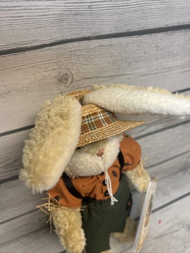Vintage Hallmark Halloween Bunnies By The Bay Plush Pumpkin Hoop-“Harecrow” - Picture 3 of 12