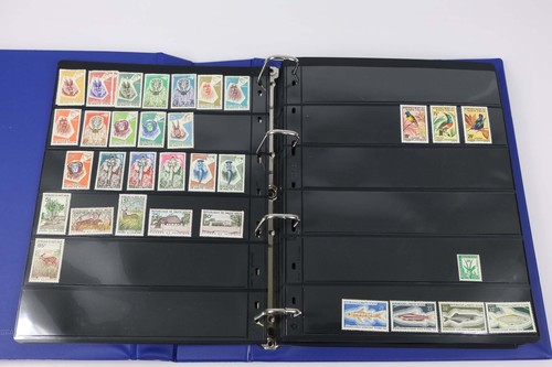 COLLECTION DES COLONIES / DOM TOM / RÉPUBLIQUE, TIMBRES NEUFS DANS UN ALBUM - 第 4/24 張圖片