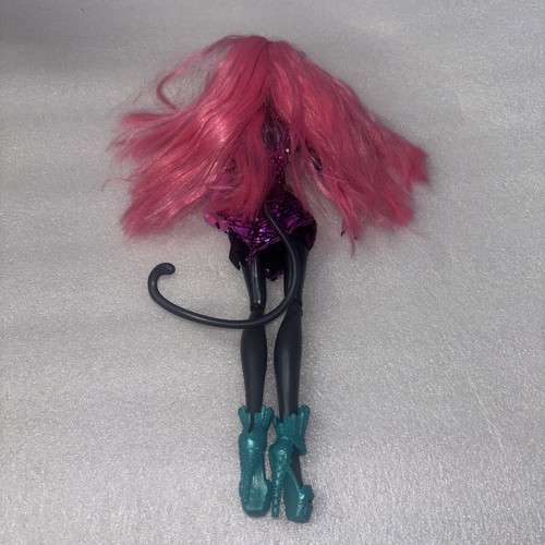 Mattel Monster High Boo York Catty Noir doll missing purse - Picture 6 of 6