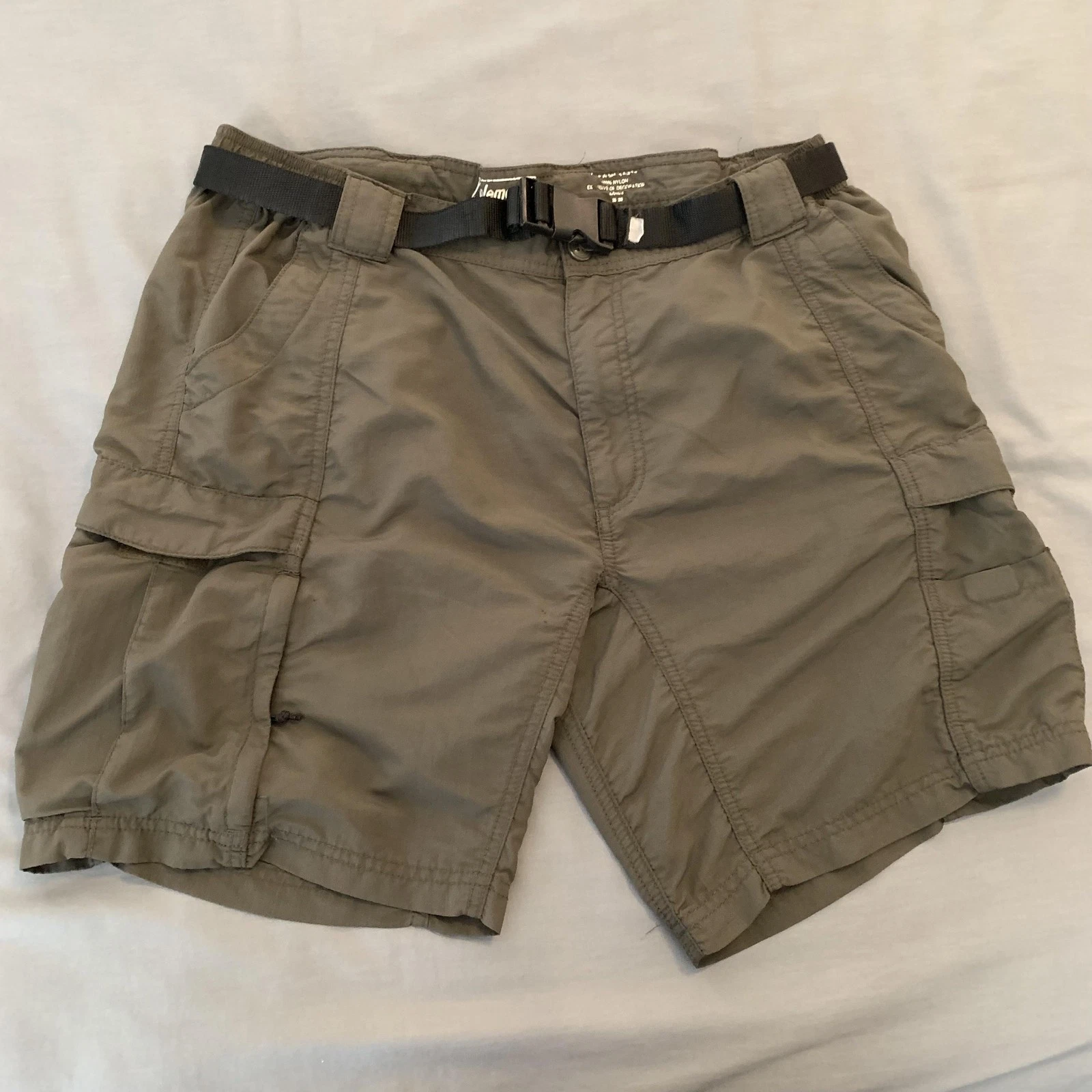 Coleman Cargo Shorts Mens 37 Green Nylon Belted Mesh Lined Hiking Outdoor Travel
Opens in a new wind