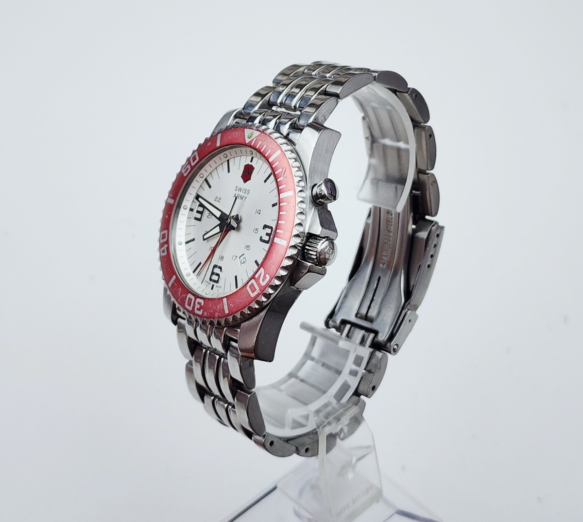 Men's SWISS ALARM Watch VICTORINOX SWISS ARMY Maverick II