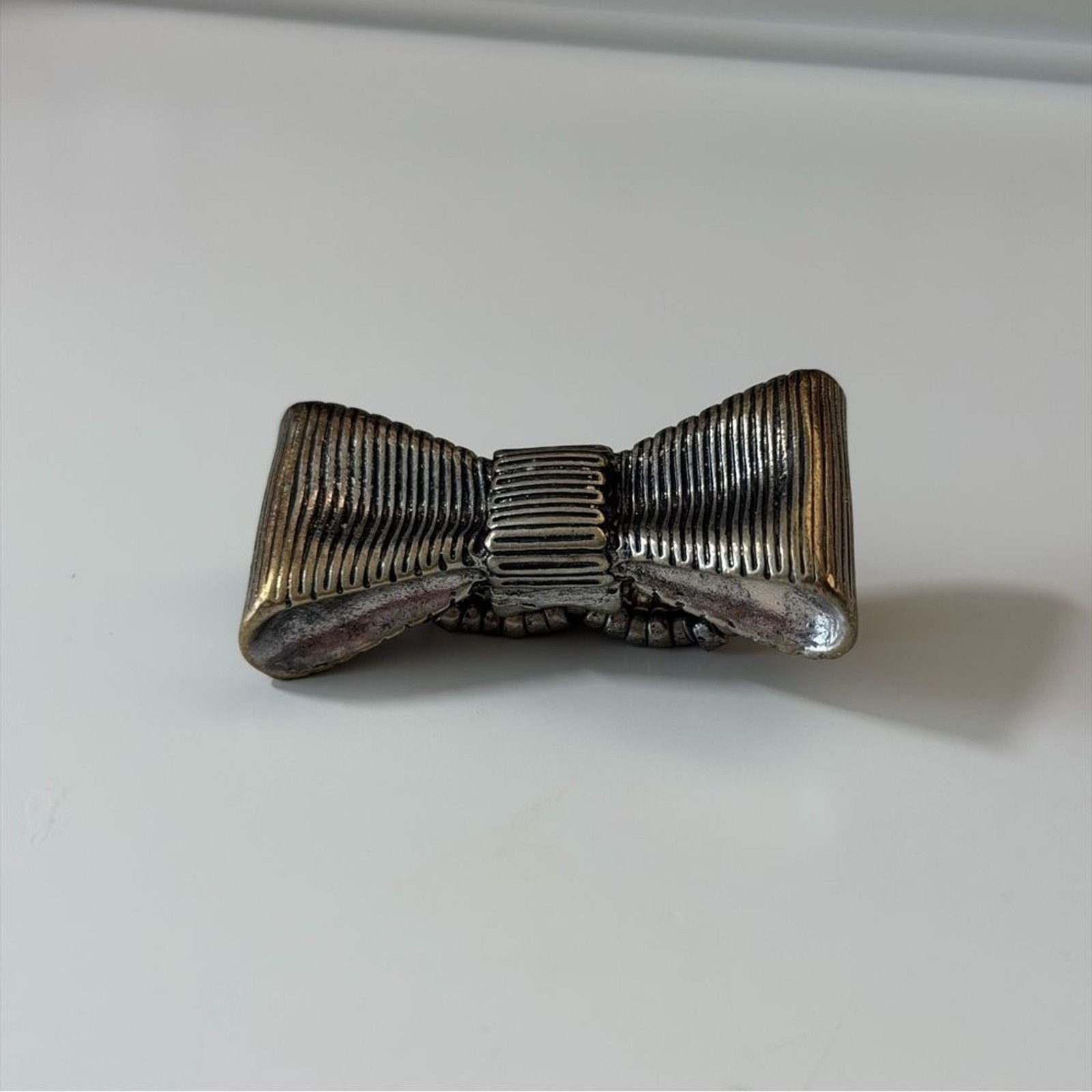 Silver Tone Bow Statement Ring – Adjustable Stret… - image 5