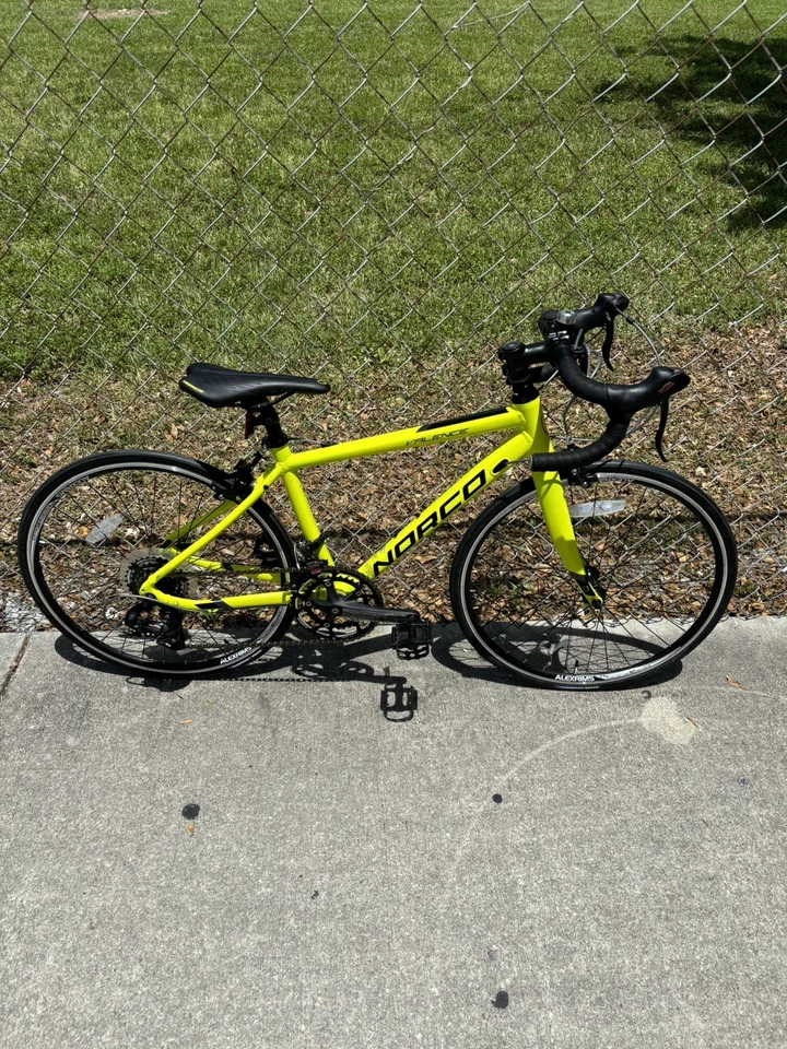 Bicicleta de Carretera Norco Valence A 24" Horquilla de Carbono Neón RARA Foto 2 de 4