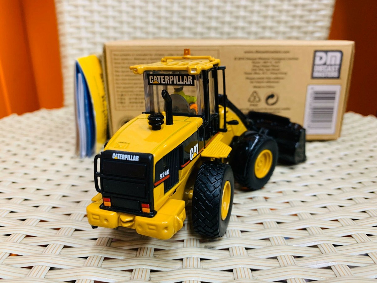ミニカー CAT MILITARY 924H VERSALINK WHEEL LOADER Caterpillar Cat 924G Versalink Wheel Loader 1:50 Scale