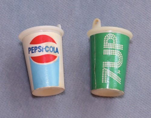 Vintage Animals Hot Dog Burger CRACKER JACK Charms 7Up Clip-ons Gumball Prizes - Picture 5 of 10