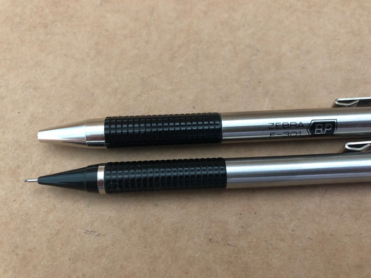 ペンタ様 Amazon.com : Zebra Pen V-301 Fountain Pen, Stainless-Steel