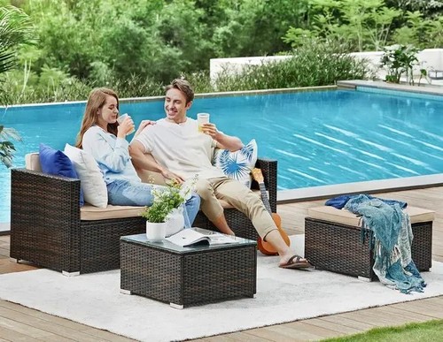 Set divano angolare in rattan da esterno tessuto a mano arredo patio con cuscini e tavolo - Foto 2 di 6