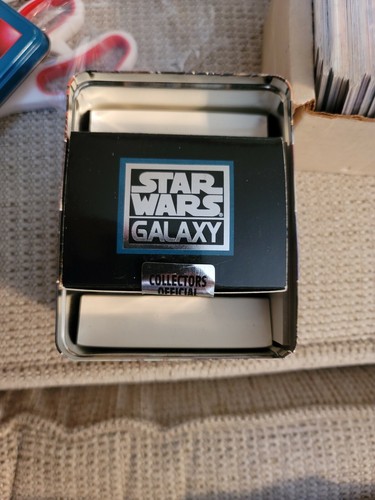 Star Wars Galaxy Series 2 - Juego de fábrica de lujo edición limitada Topps de metal NO SELLADO - Imagen 2 de 6