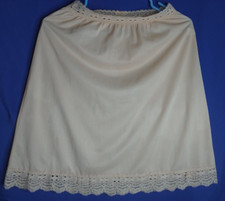 Vintage Olga Half Slip Beige Stretch Elastic Lace Size Small Style 936A