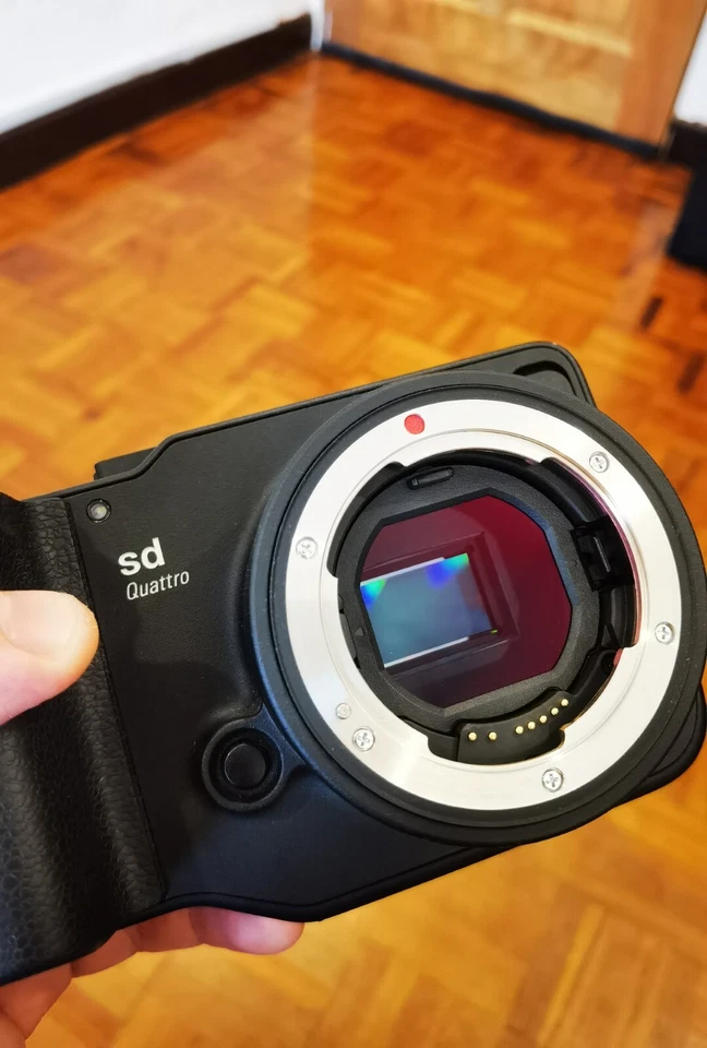 Sigma sd Quattro Mirrorless Digital Camera - Black (Body Only) very nice - Image 2 of 4