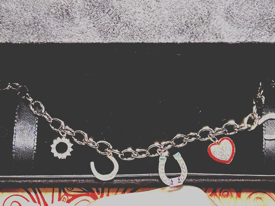 Pulsera Tiffany Co Platino 5 Dijes Eslabones de Cierre Dije 8" Rara Foto 2 de 4