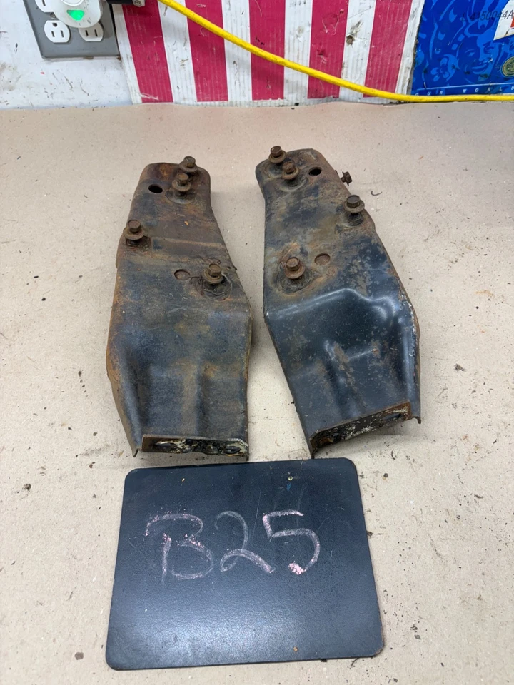 1966 66 1965 65 GALAXIE GALAXY LTD CAPÔ DOBRADIÇA SUPORTES DE MONTAGEM DIREITA ESQUERDA FABRICANTE DE EQUIPAMENTO ORIGINAL - Imagem 2 de 4