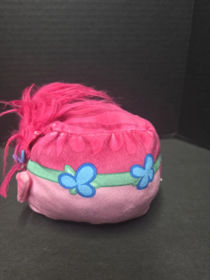 Dreamworks Trolls Coronation Pod Playset & Poppy Plush Toy Head - Image 2 of 4