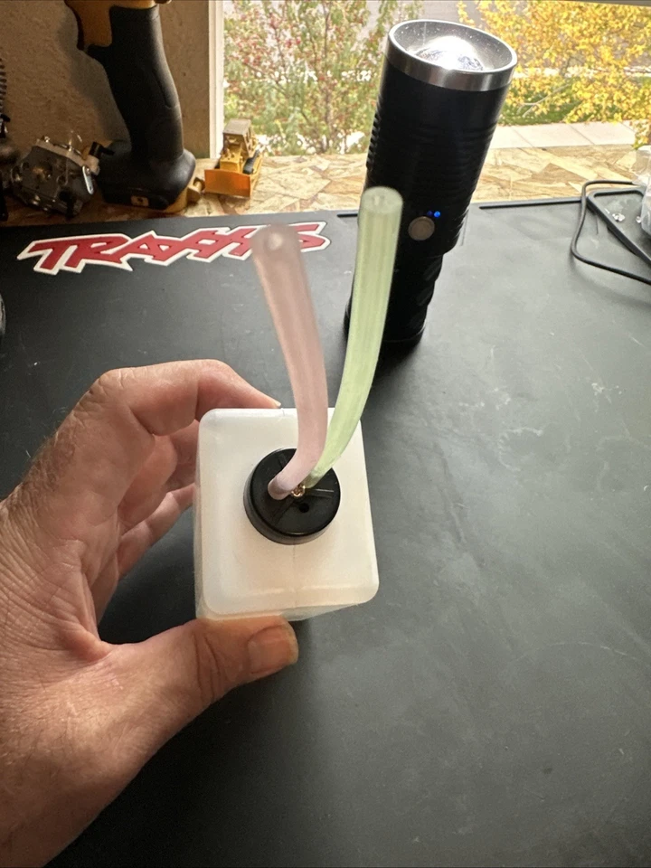 Hangar 9 Fuel Tank 11oz   325cc   RC Airplane Fuel Tank & Accessories   Nitro - Image 4 of 4