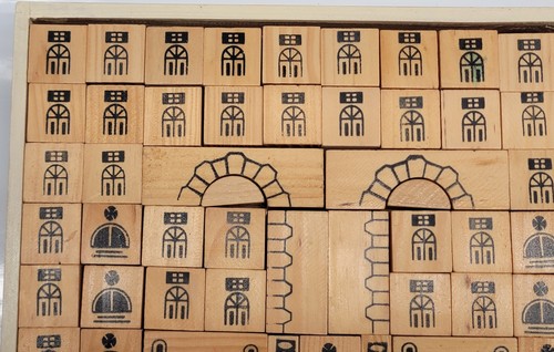 Vintage Castle Blocks Wooden Block 102 Piece Toy Set COMPLETE Original Box 1986 - Picture 11 of 24