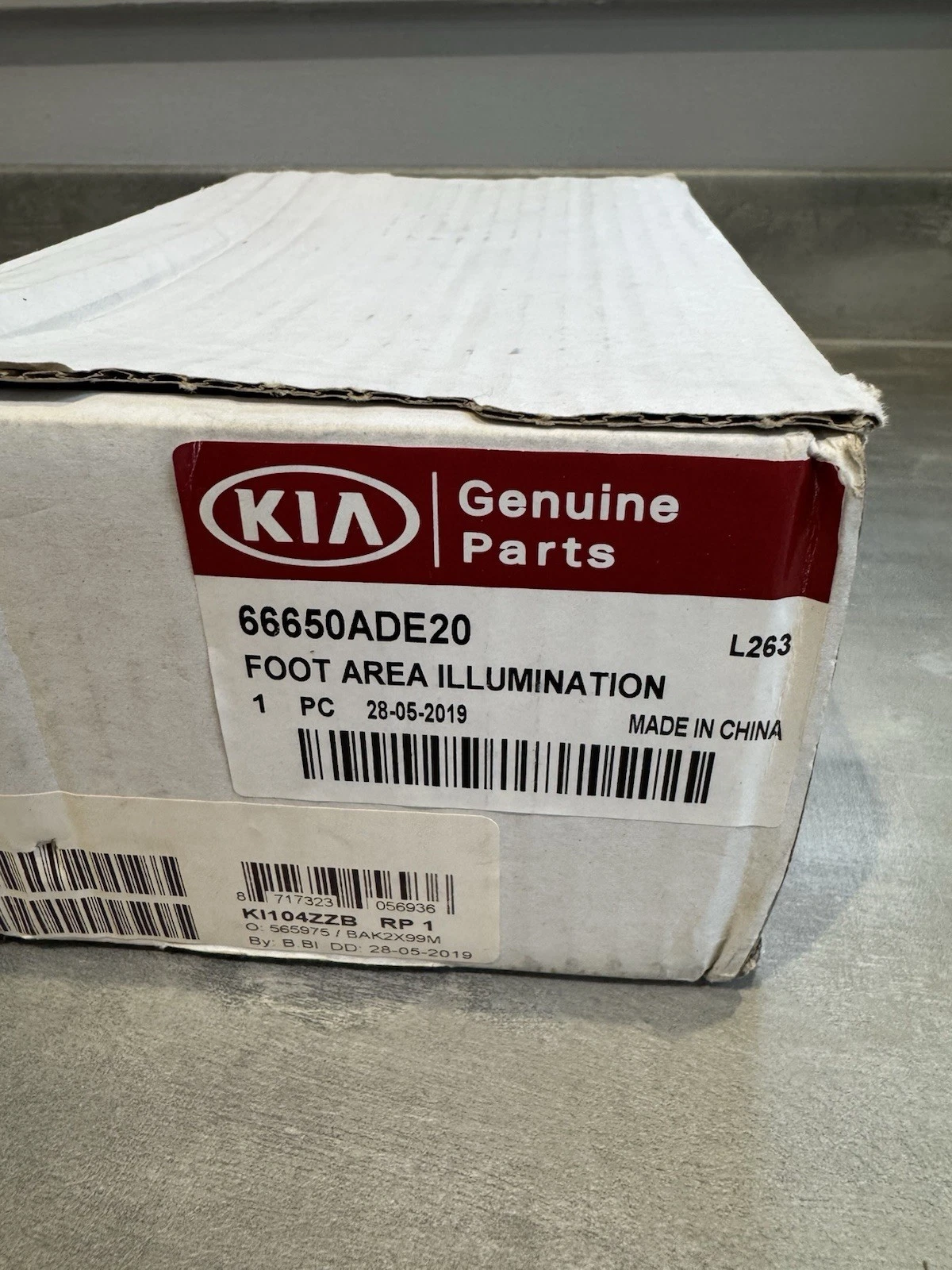 Genuine Kia LED Front Area Footwell Illumination Light White 66650ADE20 New 2