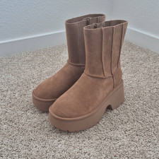 UGG Twin Seam New Heights Boots Brown Size 8