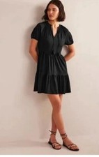 Boden Black Jersey Knit Seersucker V-Neck Short Sleeve Tiered Dress Size 8 1950