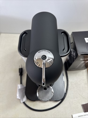 Nespresso Vertuo Kaffee- und Espressomaschine von Breville, mit Milchaufschäumer - Bild 3 von 9