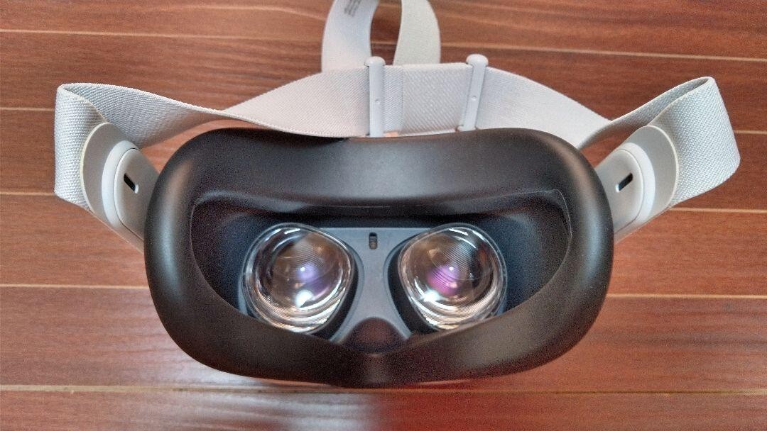 Meta Oculus Quest 2 128GB Standalone VR Headset White Used