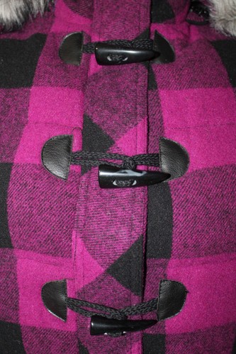 NEW Aeropostale Fuchsia & Black Plaid Puffer Vest Faux Fur M See Measurements* - Picture 3 of 10