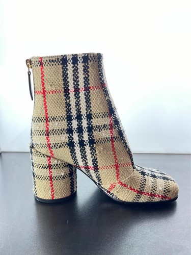 A19. NEW SINGLE SHOE LEFT FOOT Burberry Anita Check Heel Booties Women's Sz 36 M - Picture 4 of 7