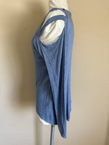 Elan Sweater Women's Medium Blue Cold Shoulder Raw Hem Crew Neck Pullover - Picture 2 of 5