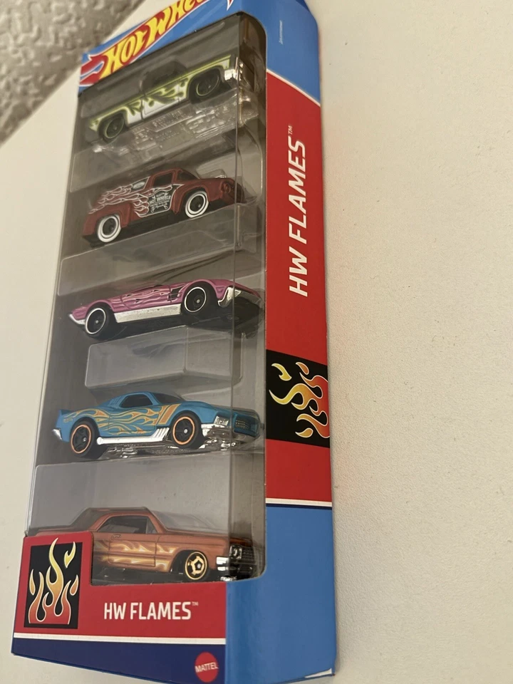 Paquete de 5 Hot Wheels Flames 🔥Nuevo EMBALAJE ORIGINAL HTV47 con 83 Chevy Silverado '56 Ford Foto 3 de 4