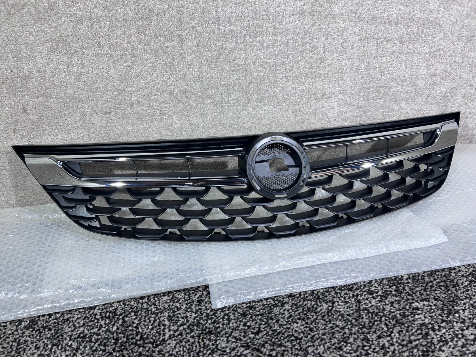 2016 19 VAUXHALL ASTRA K PRE FACELIFT FRONT BUMPER TOP GRILL, CHROMES 13464791 eBay