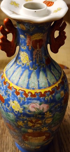 IMPRESIONANTE PAR DE JARRONES DINASTÍA QIANLONG CON FLORES Y MEDALLONES DE DRAGÓN - Imagen 16 de 24